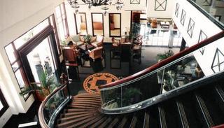 Hotel Equator Surabaja Zewnętrze zdjęcie