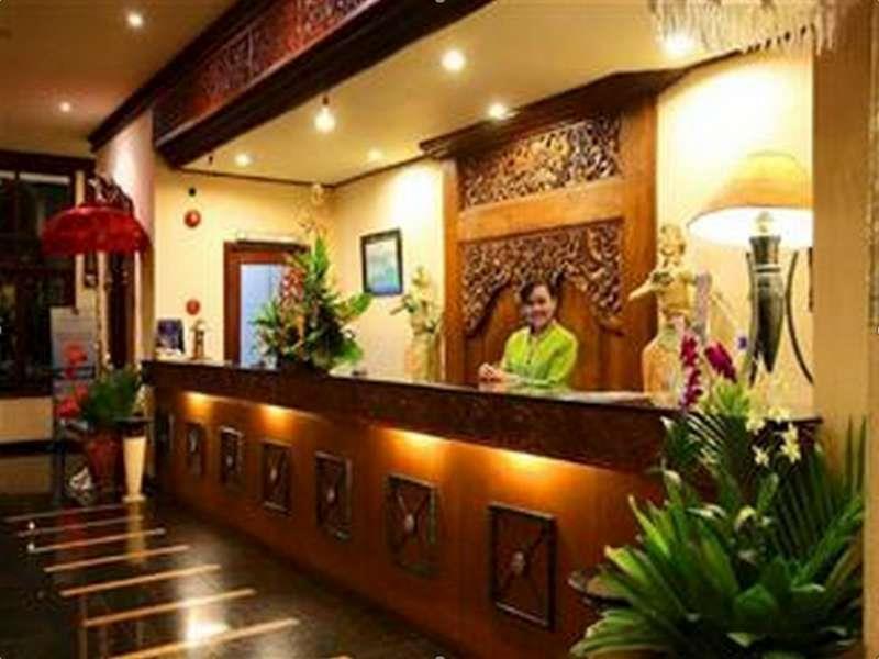 Hotel Equator Surabaja Zewnętrze zdjęcie